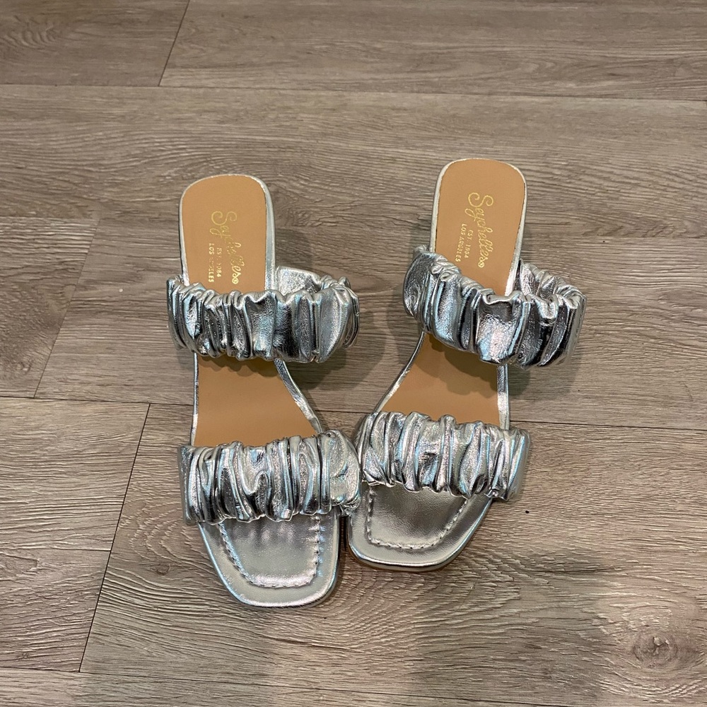 Silver Seychelles Heels - Picture 3 of 3